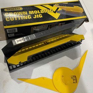 General Tools 881 E-Z Pro Crown King Molding Jig with Protractor